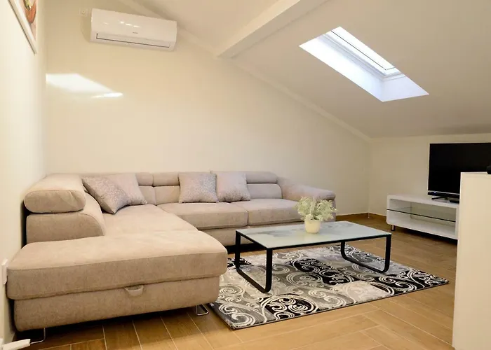 Katarina Apartment *